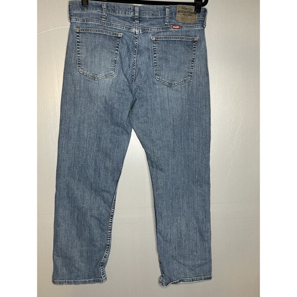 Wrangler Jeans Mens 34x30 Relaxed Fit Cotton Denim 9TRLFST Tag 34x30 Act(34x28) - Picture 1 of 8